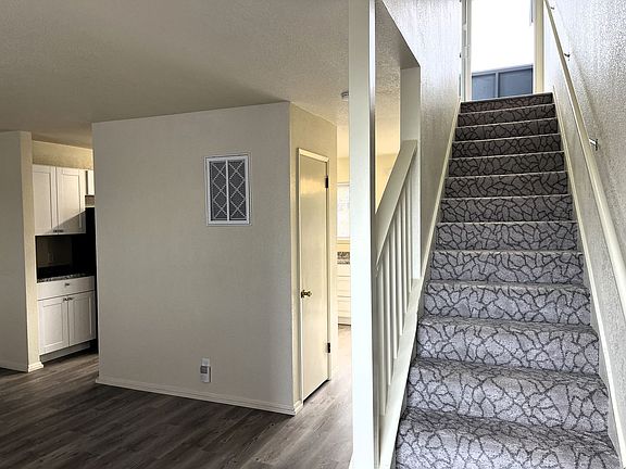 2nd image of 31 W Dollison St #710667E03