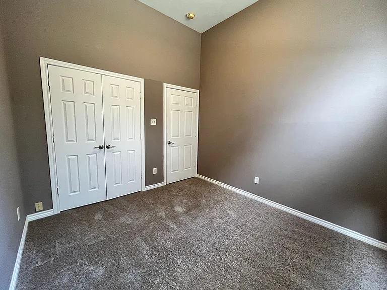 5313 Stone Brooke Xing — Photo 17
