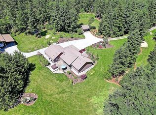475 Cook Rd, Camano island, WA 98282