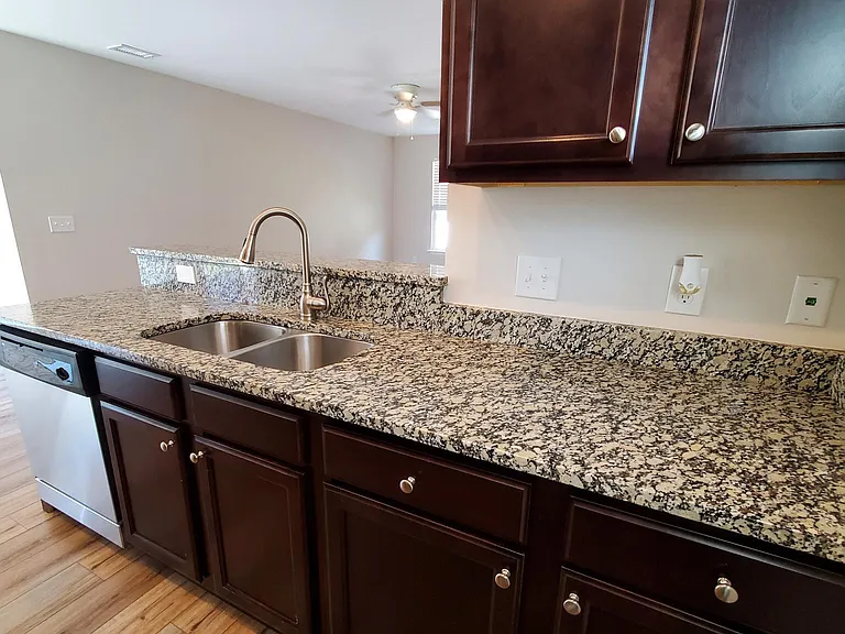 61 Running Oak Dr — Photo 10