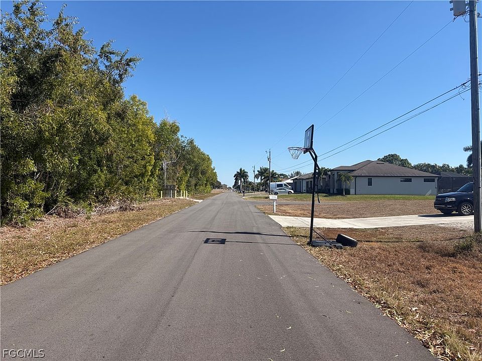 2nd image of 2818 Miracle Pkwy
