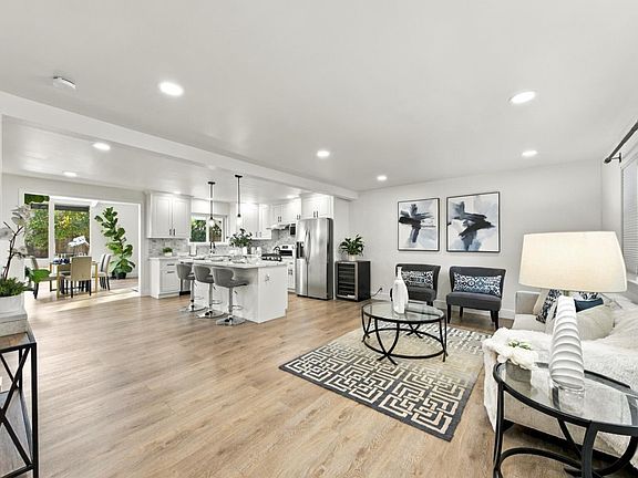 4th image of 36364 Barnard St