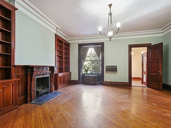 5th image of 45 W 73rd St APT 1