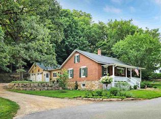 311 S Dodge St, Galena, IL 61036