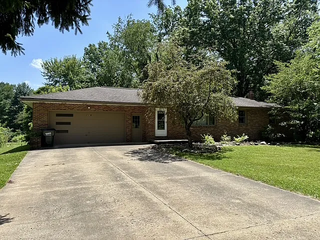 1534 Jones Ave — Photo 2