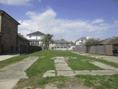 401 40th St, New Orleans, LA, 70124