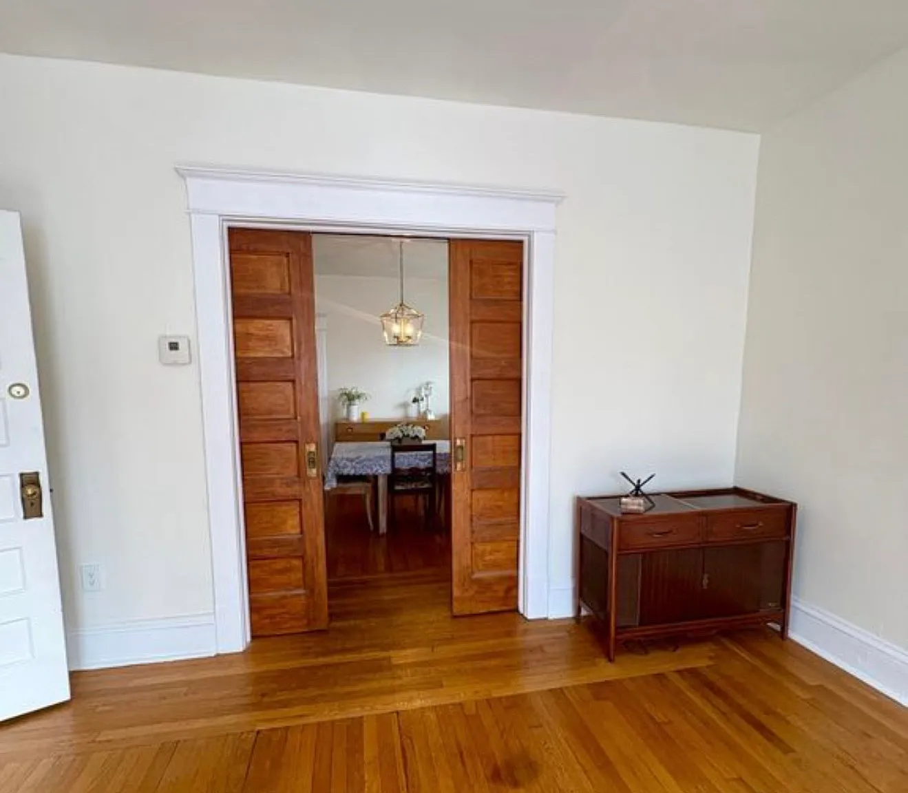1 Magnolia Ter — Photo 3