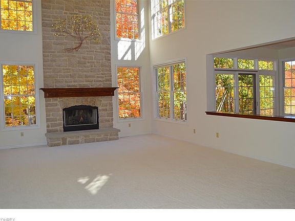 4th image of 22213 Horseshoe Ln