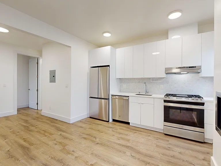 3201 Octavia St #304 — Photo 1