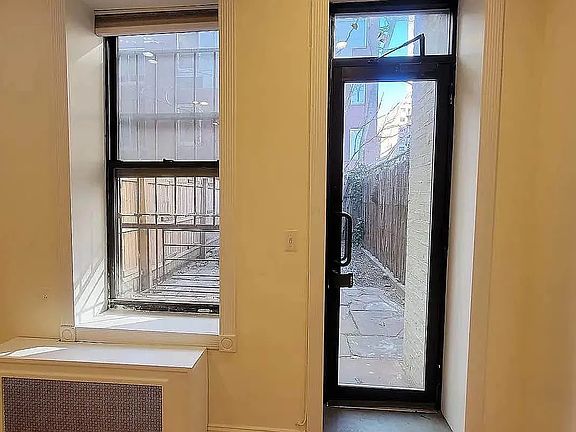 5th image of 309 E 37th St #1G