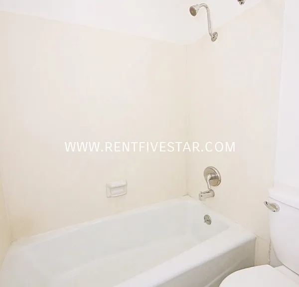809 S 4th Ave #17 — Photo 7
