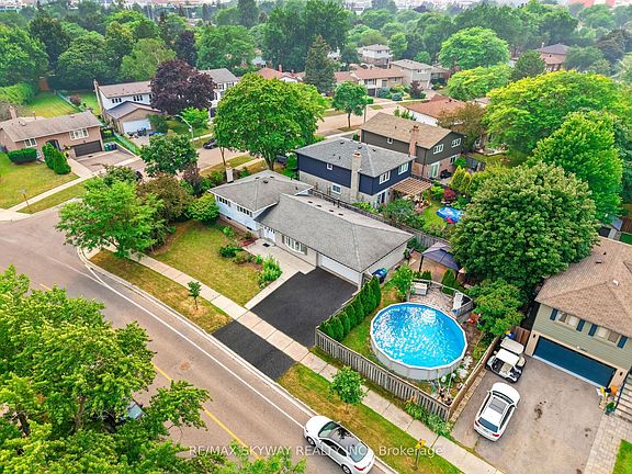 5th image of 2673 Thorn Lodge Dr
