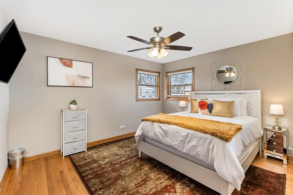Bedroom - 336 E Walnut St #ID1285073P