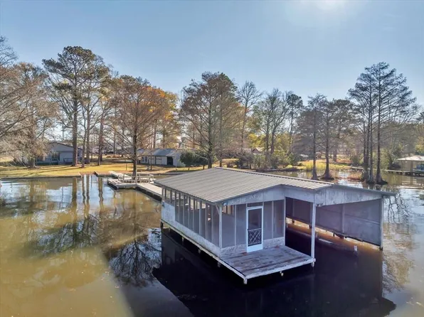 141 Cantey Dr, Cobb, GA 31735