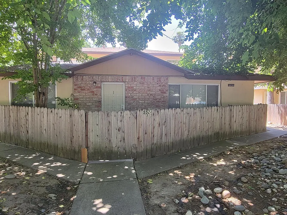 5524 Keoncrest Cir #1