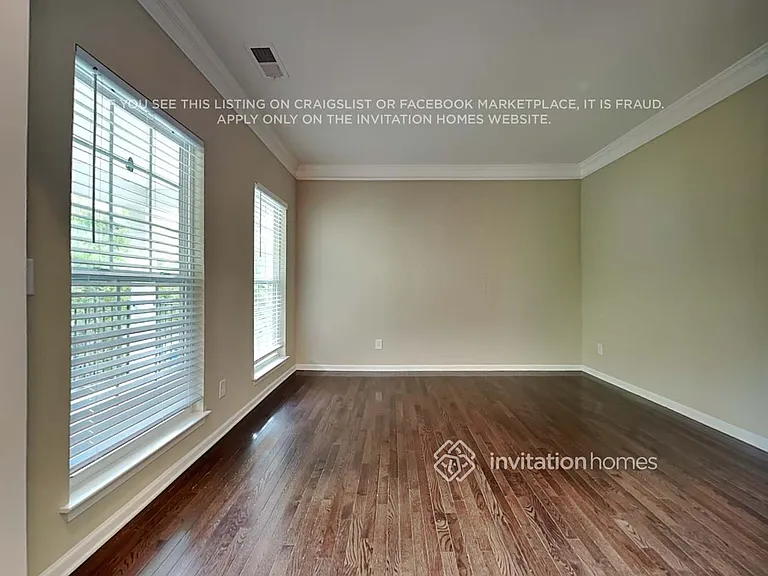 10716 Drake Hill Dr — Photo 12
