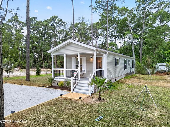 2nd image of 3655 Lakeview Drive SW