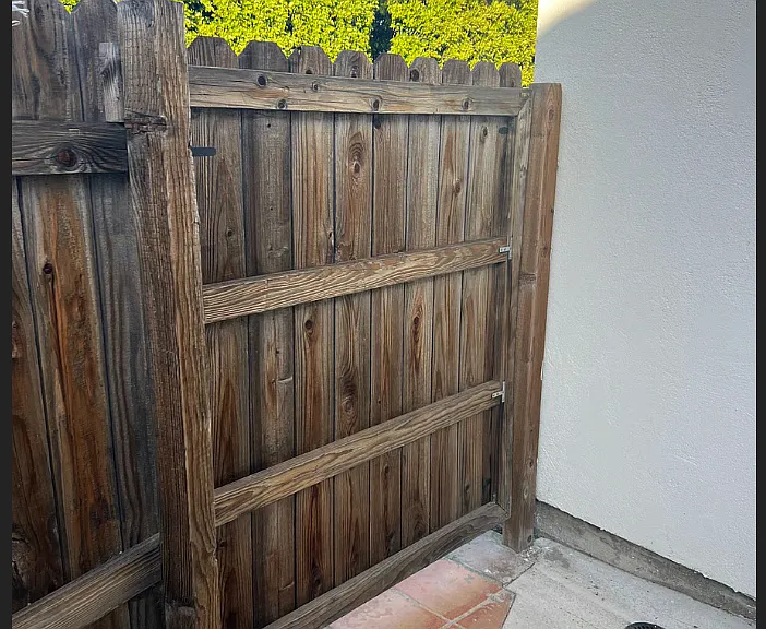2346 Warwick Ave — Photo 7