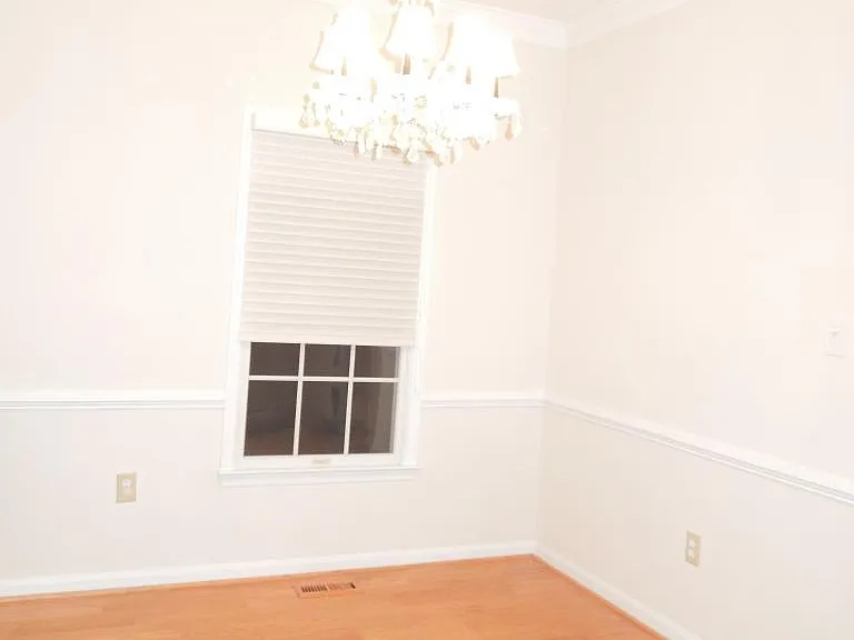 3945 Kathryn Jean Ct — Photo 10