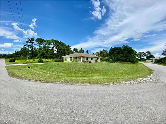 3rd image of 1814 League Ave