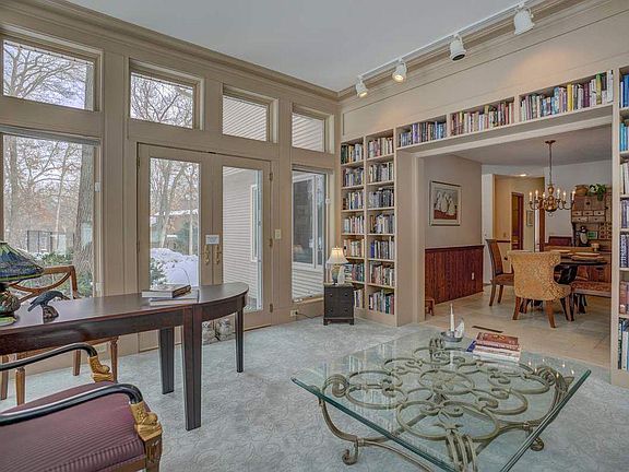 3rd image of 6158 Knollwood Dr