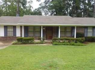 47 Cheneyhatchee Dr, Eufaula, AL 36027