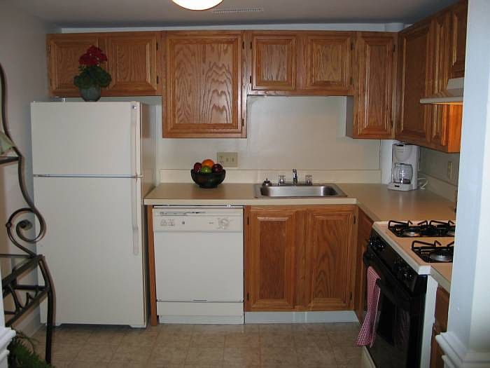 1st image of 210 Pine St APT 205