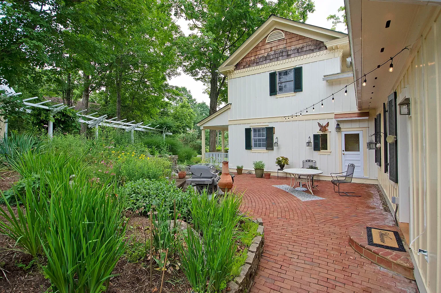 3 bed, 1657 sqft, $1,600 — Photo 2