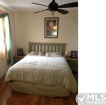 3rd image of 211 47th St #3