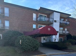 55 Broadlawn Park APT 20A, Chestnut Hill, MA 02467
