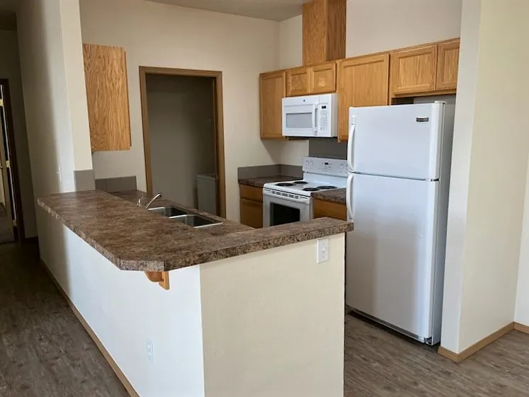 7715 N Crestline St #18 — Photo 7