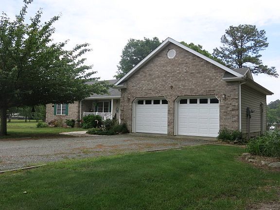 3rd image of 29 Cabin Point Dr