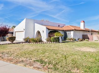 2225 W Avenue K12, Lancaster, CA 93536