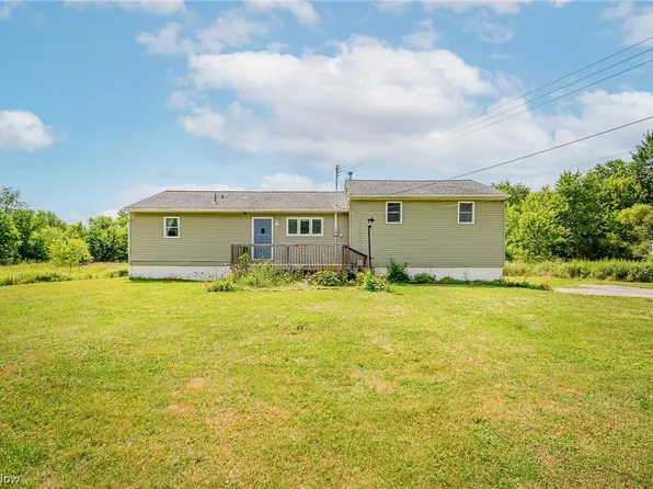 160 Lisbon St, Leetonia, OH 44431