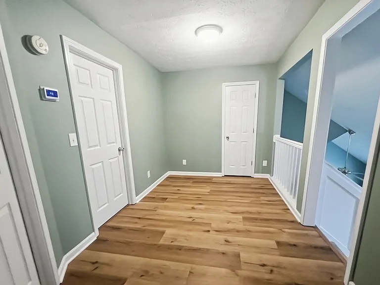 204 Hillcrest Rdg — Photo 18