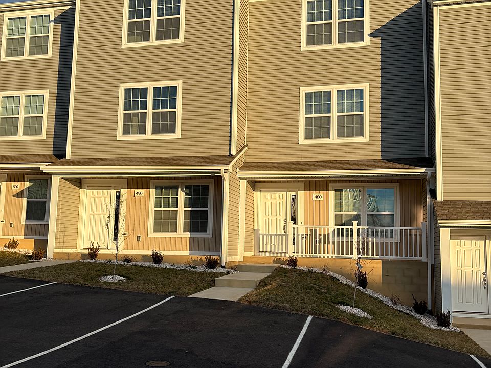 1st image of 500 Skylar Dr