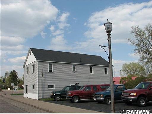 2nd image of 50678 N Main St