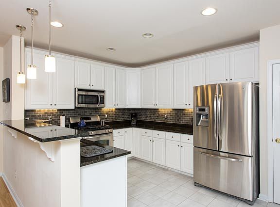 2nd image of 43674 Lees Mill Sq.