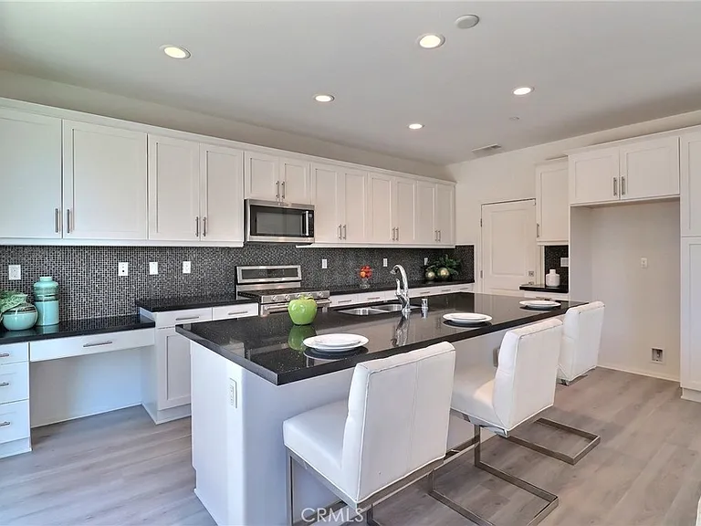 1801 Marquez Way — Photo 16