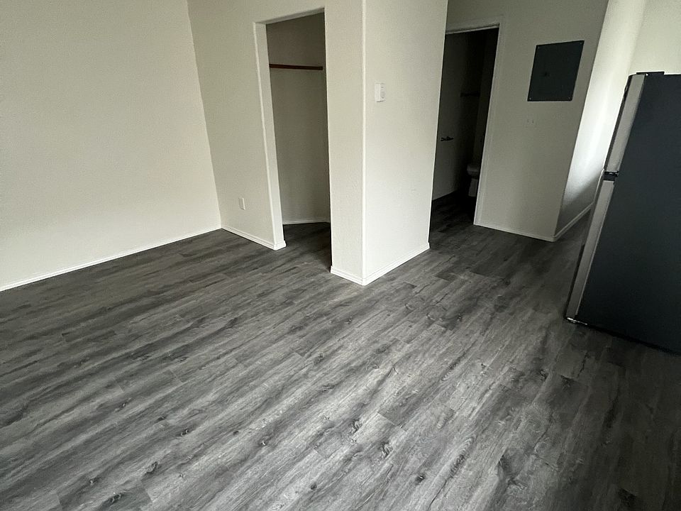 1st image of 411 Mission St #303