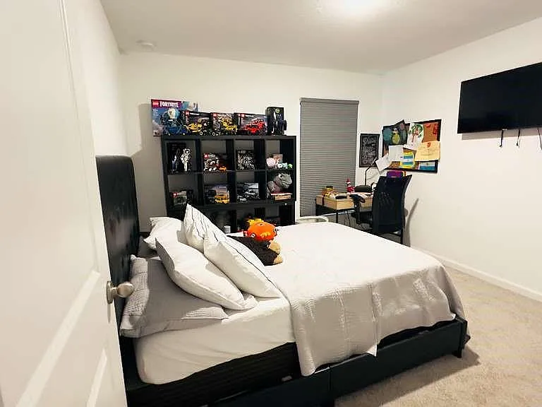 3473 Yarian Dr — Photo 8