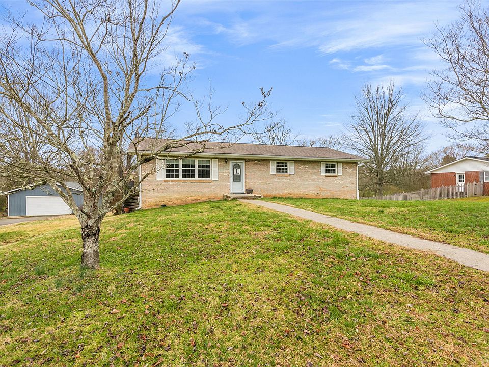 1st image of 6117 Clayberry Dr