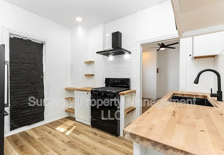 226 Greenwich Ave — Photo 6