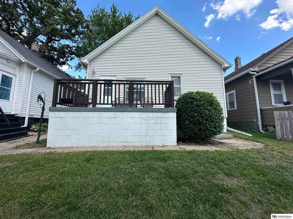 2329 S 11th St, Omaha, NE 68108