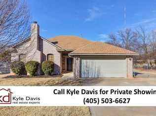 1009 Clover Ln, Oklahoma City, OK 73131