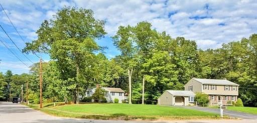 1st image of 10 Ticonderoga Ln
