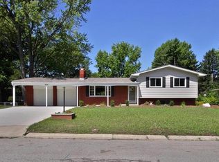 4808 Paris Dr, Godfrey, IL