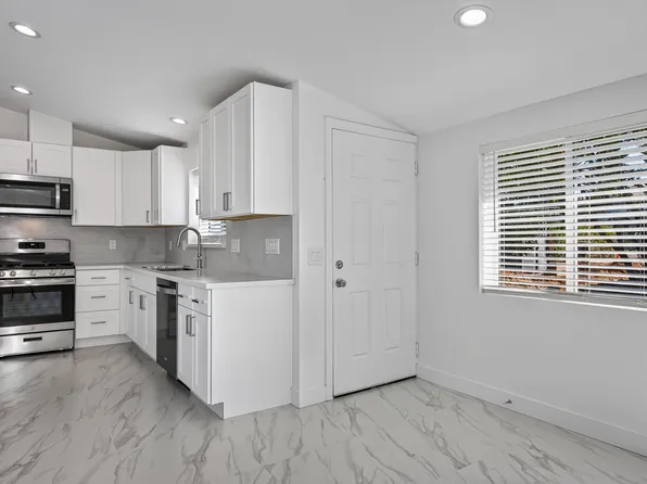 50 S Center St, Redlands, CA 92373