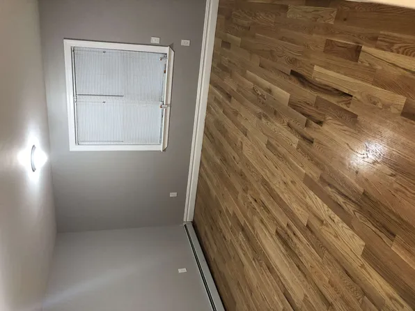 843 Euclid Avenue image 13 of 18