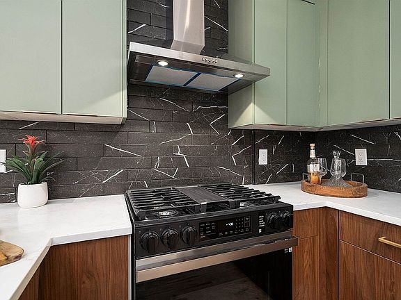 2nd image of 374 Princeton Ave #1